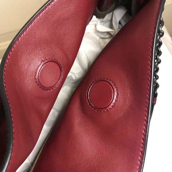 BOTTEGA VENETA ♨️VINTAGE Entrecciato HOBO Handbag in maroon - Picture 13 of 15